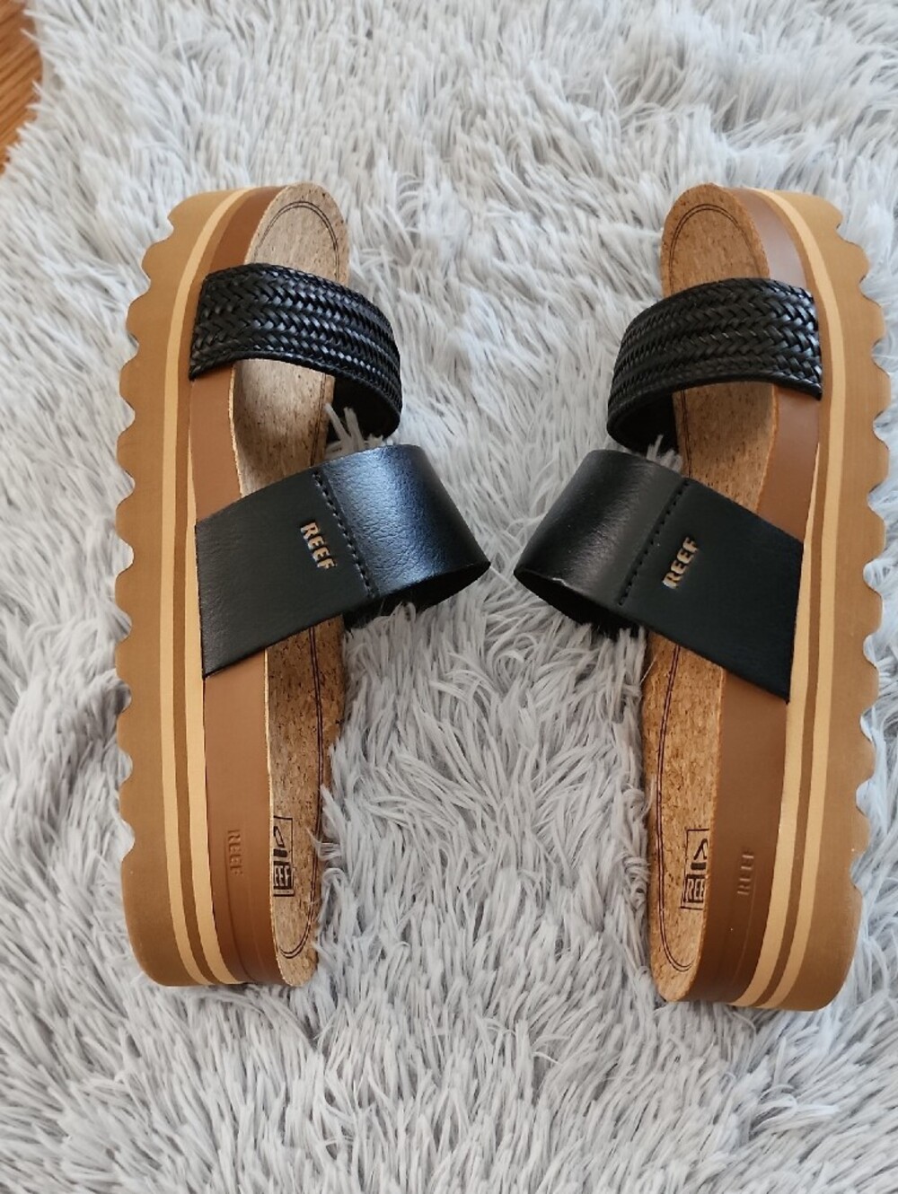 Reef Women’s Cushion Vista Hi Black and Brown Platform Slide Sandals - Picture 4 of 6